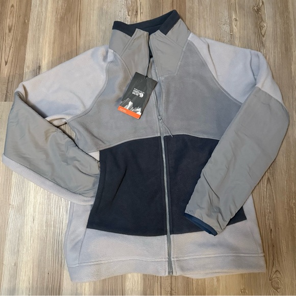 NEW Mountain Hardwear Gray and Black Fleece Jacket - Picture 1 of 6